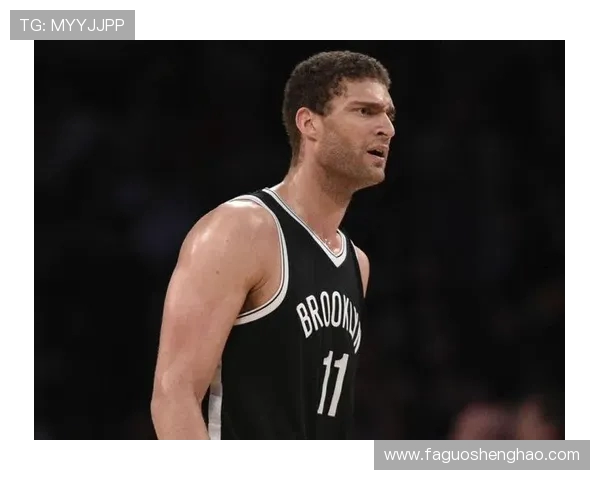 布鲁克洛佩斯：从NBA巨星到篮球战术的多面手